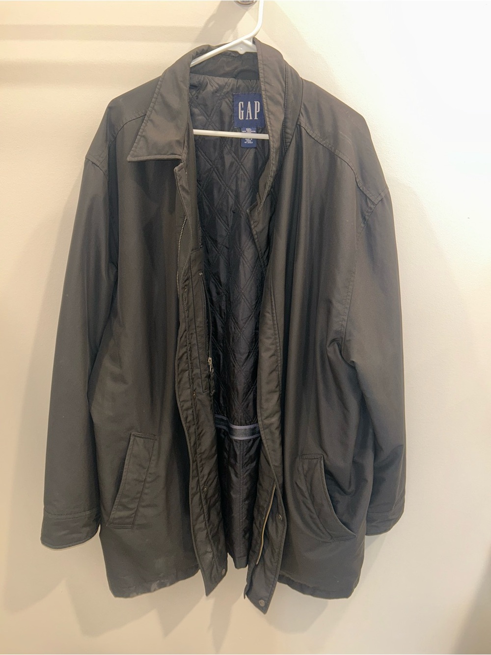 GAP Men’s Black Quilted-Lined Trench Coat